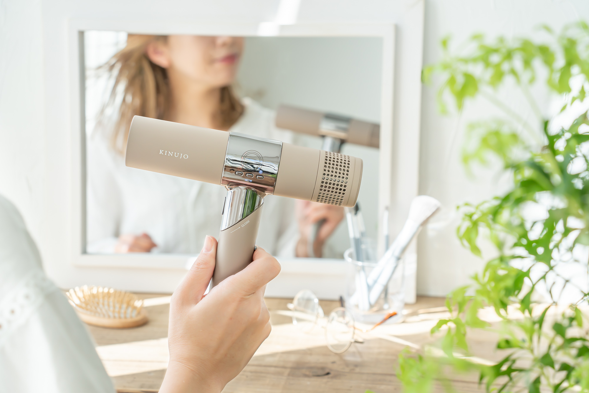 KINUJO Hair Dryer（KH301/KH302）の大風量機能の解説写真